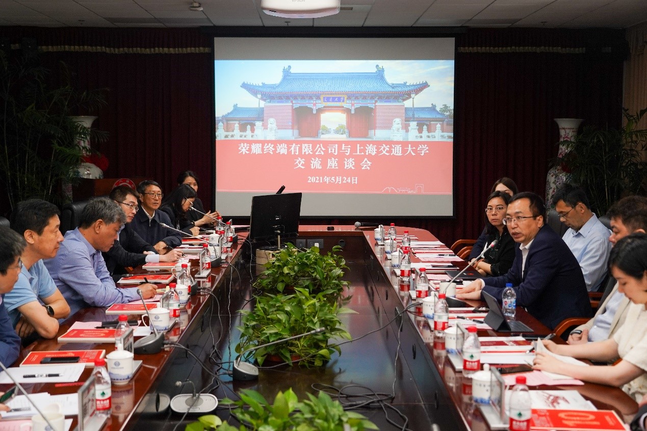 1622096543043041528.jpg 3.jpg