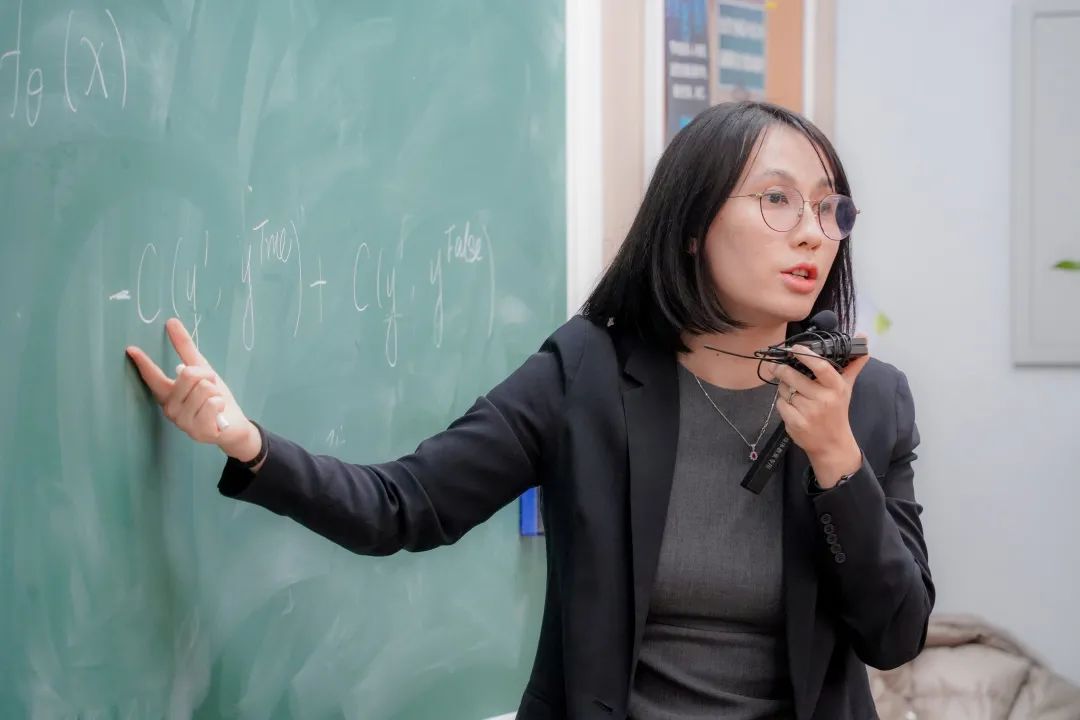 1640242389742010330.jpg 3.jpg