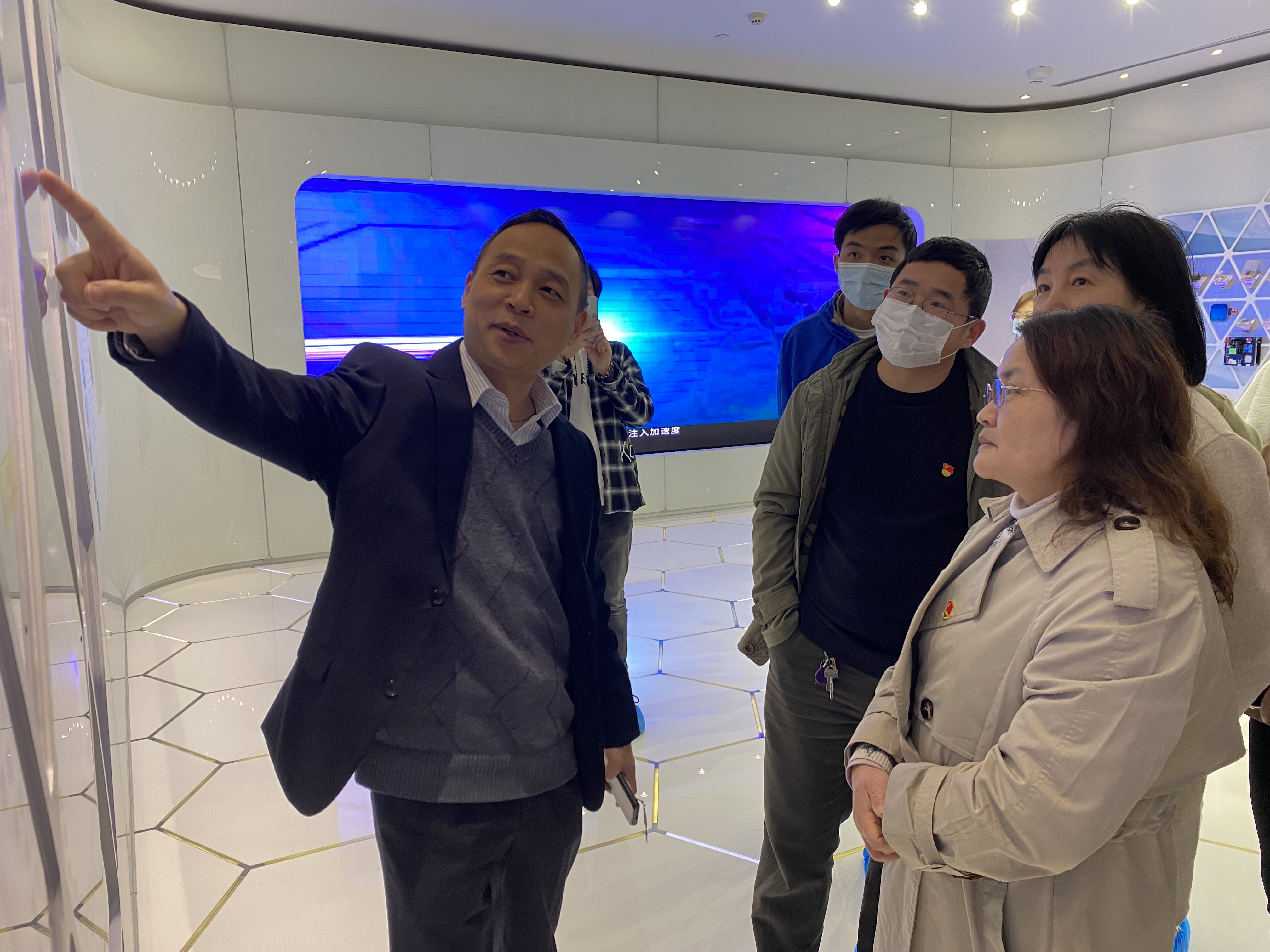 图片2.jpg 图片2.jpg